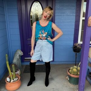 Vintage High-Waist Light Wash Denim Shorts - Casual Women’s Shorts in Light Blue